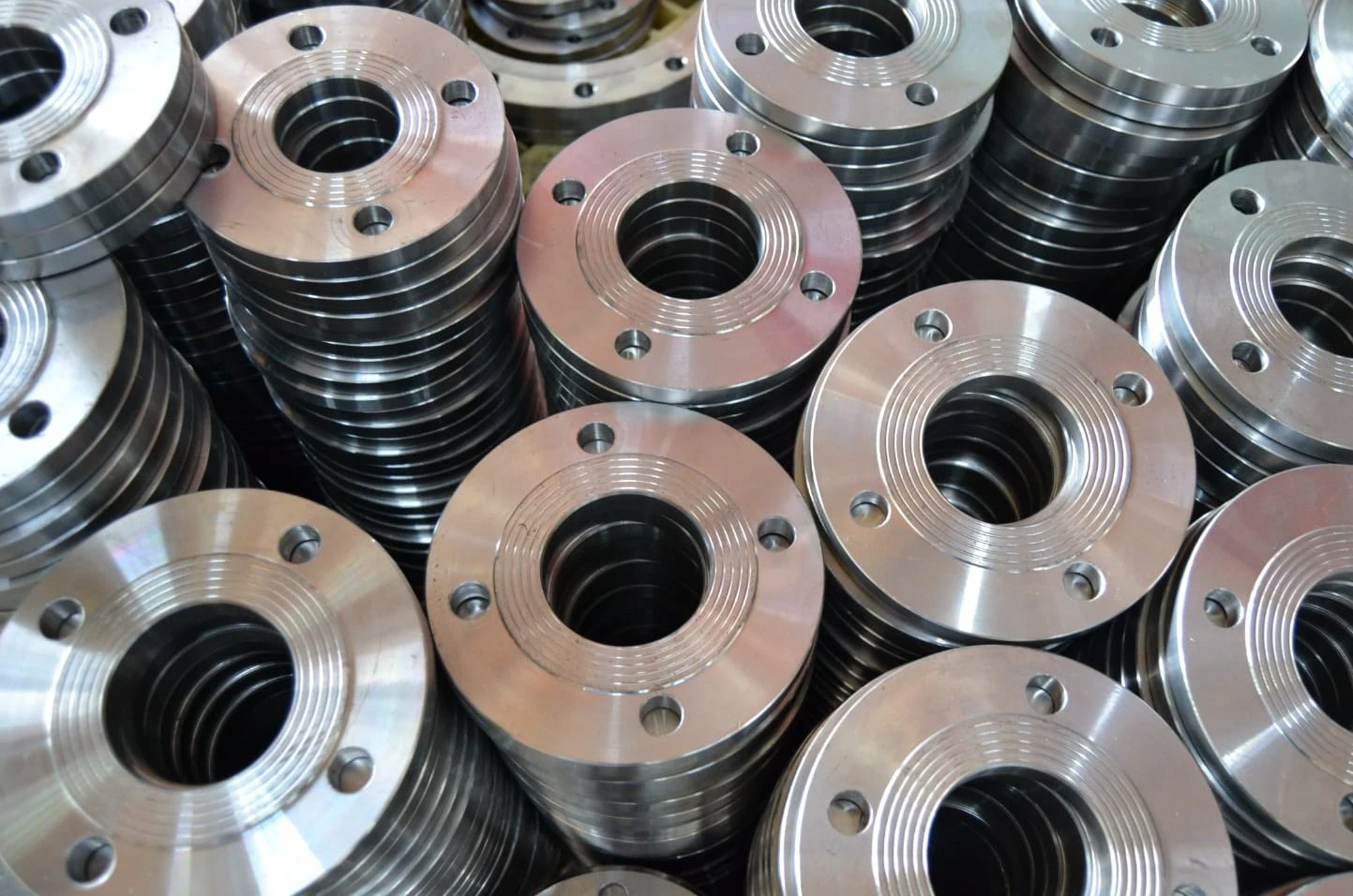 Durability and Sealing Properties of Steel Flanges